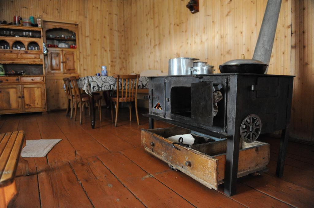 Guest House Murkvam Tvebishi Phòng bức ảnh
